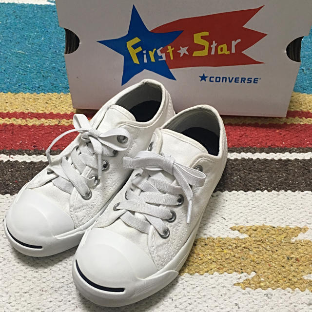 CONVERSE(コンバース)の定番 ジャックパーセル コンバース キッズ 白 ゴム紐  19㎝  dd キッズ/ベビー/マタニティのキッズ靴/シューズ(15cm~)(スニーカー)の商品写真