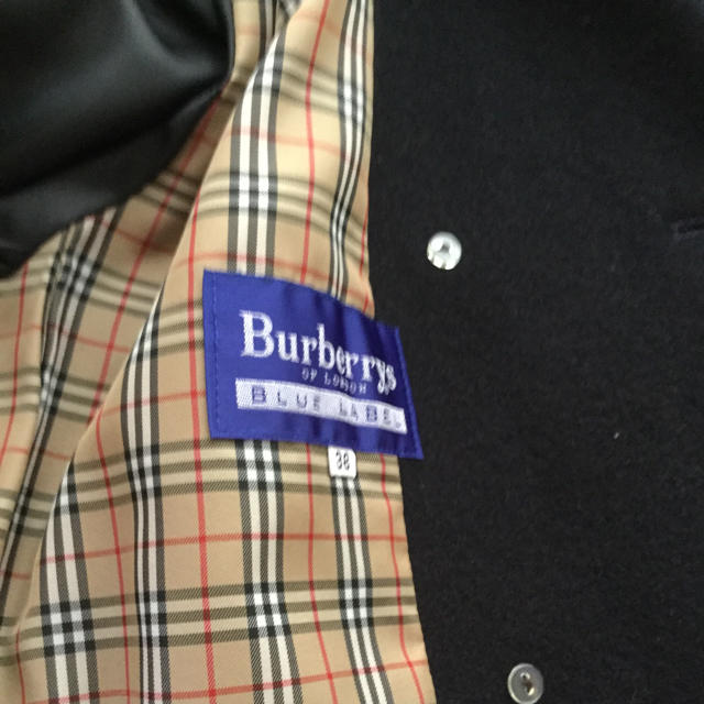 BURBERRY(バーバリー)のバーバリー ピーコート 38 美品 レディースのジャケット/アウター(ピーコート)の商品写真