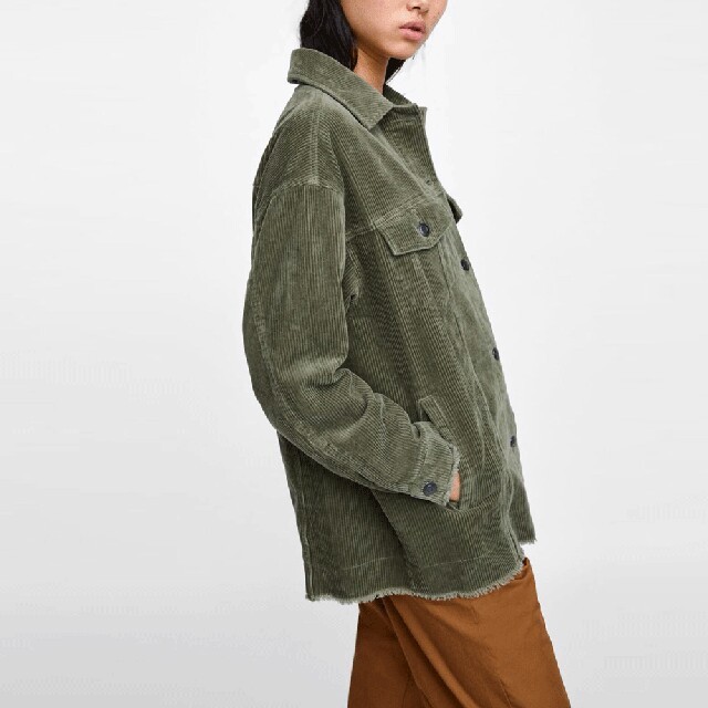 ZARA(ザラ)のZARA 秋新作  丸ネック  コーデュロイジャケット  レディースのジャケット/アウター(Gジャン/デニムジャケット)の商品写真