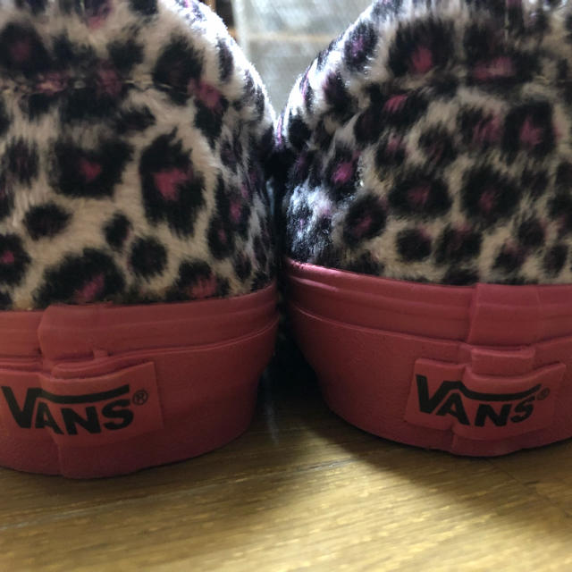 VANS(ヴァンズ)のバンズ スリッポン 新品 27cm メンズの靴/シューズ(スニーカー)の商品写真