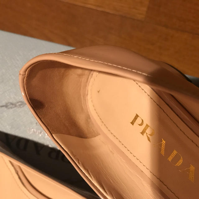 PRADA(プラダ)の【超美品】プラダ パンプス レディースの靴/シューズ(ハイヒール/パンプス)の商品写真