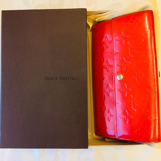 LOUIS VUITTON(ルイヴィトン)のルイヴィトン ヴェルニ エナメル 財布 朱色 オレンジ 赤 レディースのファッション小物(財布)の商品写真