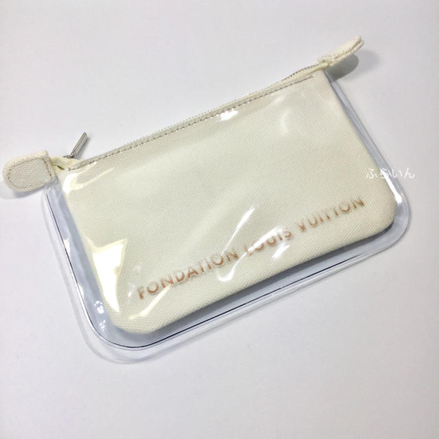 LOUIS VUITTON - パリ限定!フォンダシオン ルイヴィトン 美術館 ポーチ ホワイトの通販 by ふらいん's shop｜ルイ