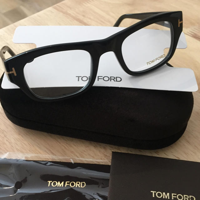 TOM FORD(トムフォード)の     正規品 新品 トムフォード TF5415 黒 ブラック メガネ 眼鏡 メンズのファッション小物(サングラス/メガネ)の商品写真