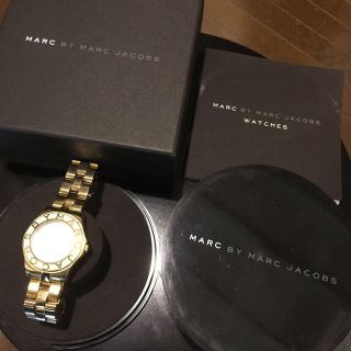 マークバイマークジェイコブス(MARC BY MARC JACOBS)のmarcゴールド時計(腕時計)