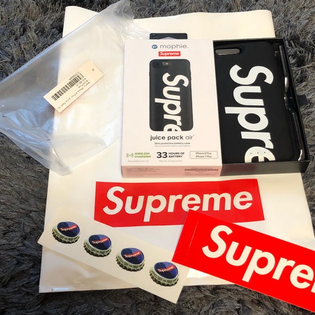 Supreme®/mophie® iPhone 8 Plusモバイルケース/カバー