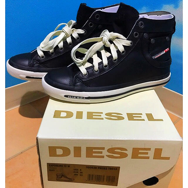 DIESEL(ディーゼル)のDIESEL スニーカー レディースの靴/シューズ(スニーカー)の商品写真