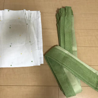 ニトリ(ニトリ)の木漏れ日様 専用  カーテン 遮光2級(カーテン)