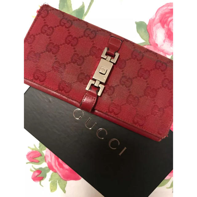 Gucci(グッチ)の値下げ！  GUCCI 財布 赤 / GG レア グッチ 革 レディースのファッション小物(財布)の商品写真