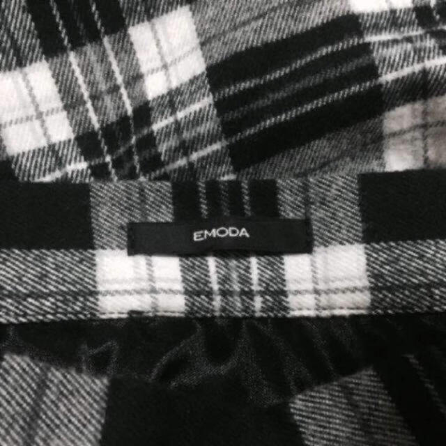EMODA(エモダ)のEMODA   チェック柄 スカート (S) エモダ レディースのスカート(ひざ丈スカート)の商品写真