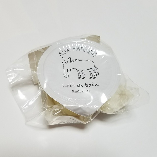AUX PARADIS(オゥパラディ)のAU PARADISのフルールバスミルク コスメ/美容のボディケア(入浴剤/バスソルト)の商品写真