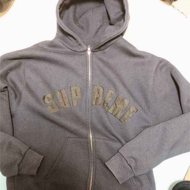 Supreme(シュプリーム)の「専用」ファッション販売様 メンズのトップス(パーカー)の商品写真