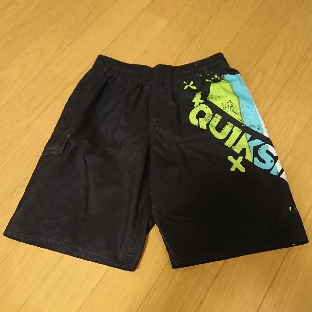 QUIKSILVER(クイックシルバー)のsale！Quicksilver 海パン 水着  T10 キッズ/ベビー/マタニティのキッズ服男の子用(90cm~)(水着)の商品写真