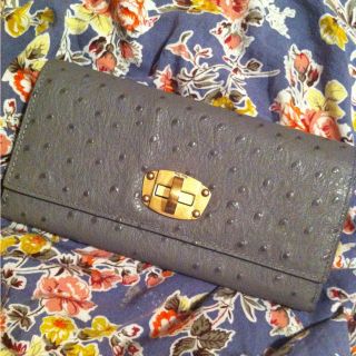 ミュウミュウ(miumiu)のmiumiu♡ターンロック長財布♡美品(財布)