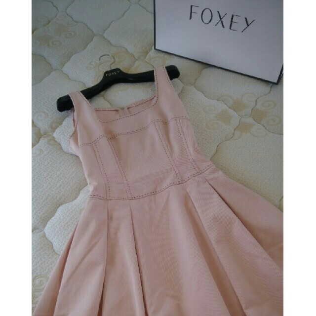 FOXEY(フォクシー)の♡フォクシーワンピース♡ レディースのワンピース(ひざ丈ワンピース)の商品写真