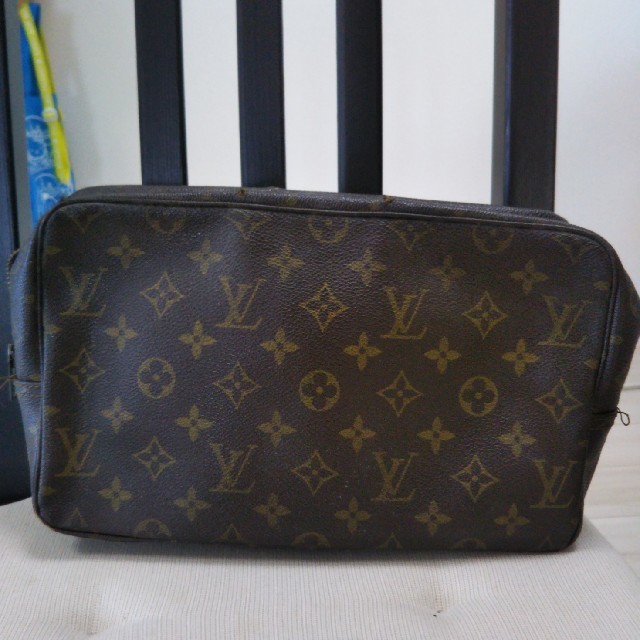 LOUIS VUITTON(ルイヴィトン)のLouis Vuitton　ヴィトン　クラッチバッグ　フランス製 メンズのバッグ(セカンドバッグ/クラッチバッグ)の商品写真