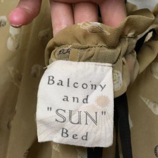 バルコニーアンドベット(Balcony and Bed)の2wayバルコニーアンドベッドサン ベージュシースルーブラウス透け感 貝殻柄(シャツ/ブラウス(長袖/七分))