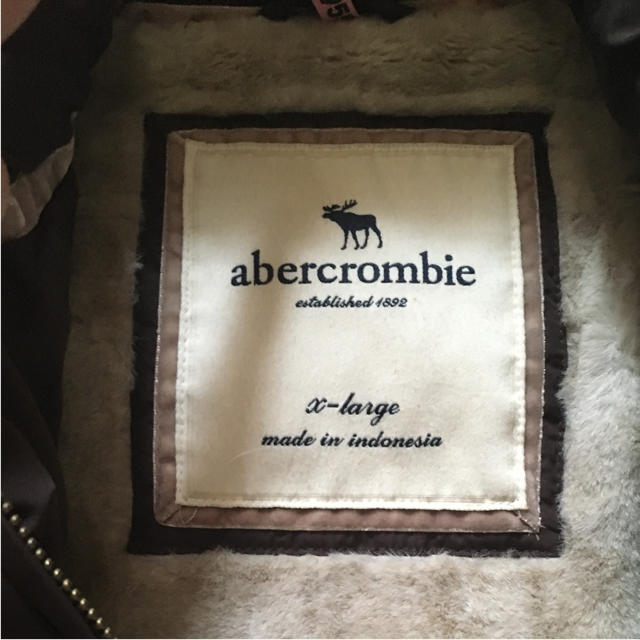 Abercrombie&Fitch(アバクロンビーアンドフィッチ)の値下げ abercrombie ダウンジャケット レディースのジャケット/アウター(ダウンジャケット)の商品写真