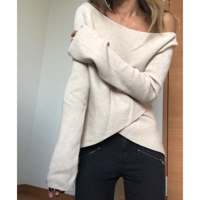 ZARA(ザラ)のZARA♡リブ素材ニット美品 レディースのトップス(ニット/セーター)の商品写真