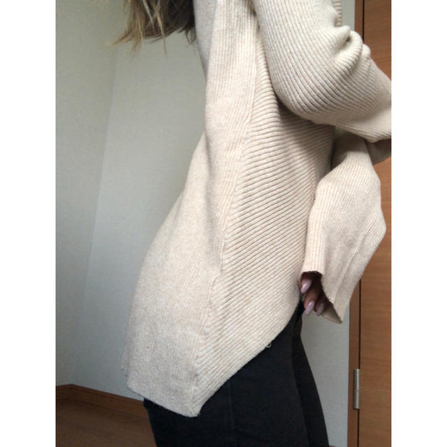 ZARA(ザラ)のZARA♡リブ素材ニット美品 レディースのトップス(ニット/セーター)の商品写真