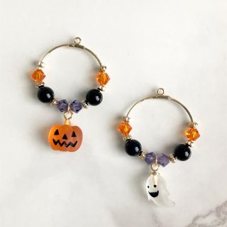 スワロフスキー(SWAROVSKI)の【Halloween】アシンメトリー×華奢フープ ピアス&イヤリング(ピアス)