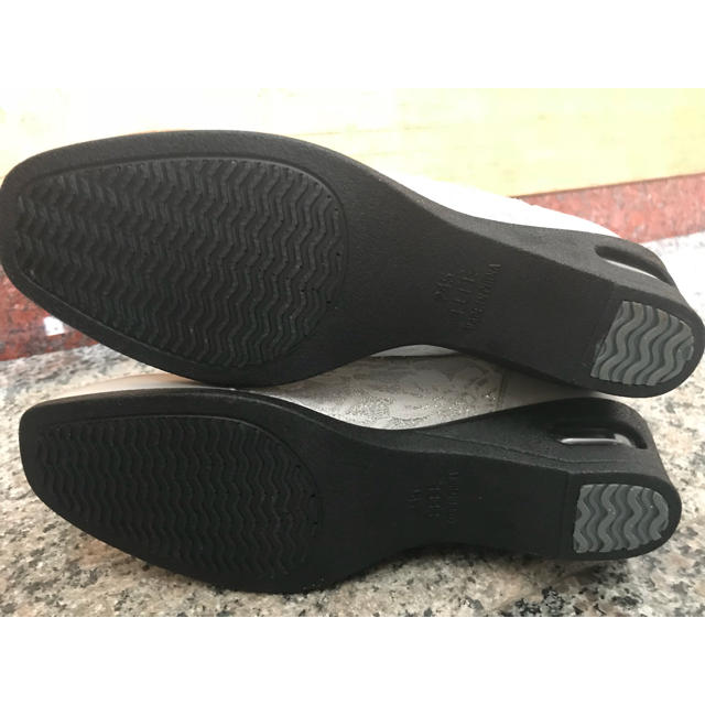Belluna(ベルーナ)のベルーナ  レ－ス使い ショ－トブ－ツ レディースの靴/シューズ(ブーツ)の商品写真
