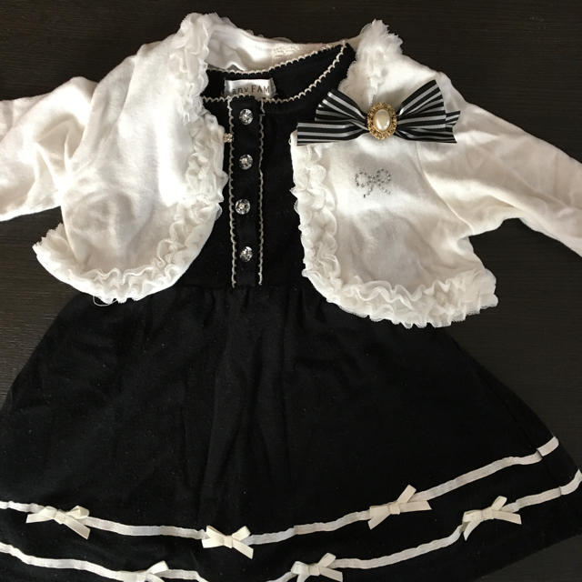 anyFAM(エニィファム)のエニィファム ワンピース カーディガンセット キッズ/ベビー/マタニティのキッズ服女の子用(90cm~)(ドレス/フォーマル)の商品写真