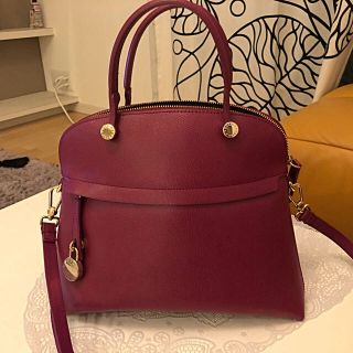 フルラ(Furla)の週末限定！値下げ☆彡.。FURLAパイパーMサイズ☆*ﾟ美品！(ハンドバッグ)