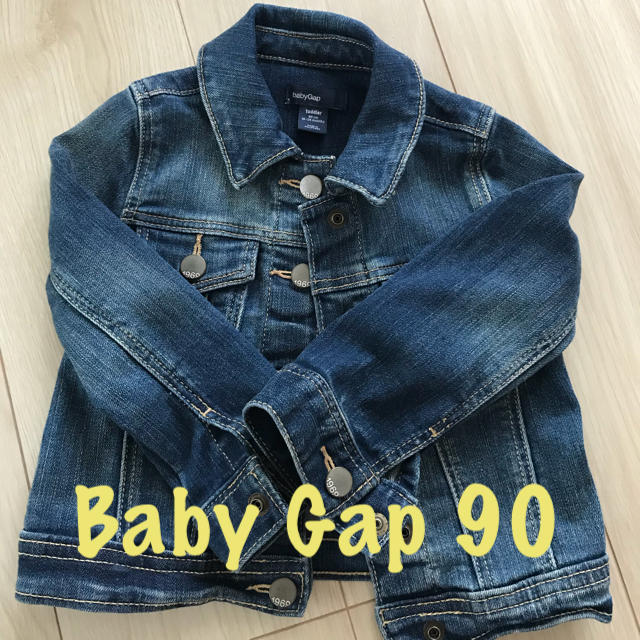babyGAP(ベビーギャップ)のBaby Gap ジージャン90 キッズ/ベビー/マタニティのキッズ服女の子用(90cm~)(ジャケット/上着)の商品写真