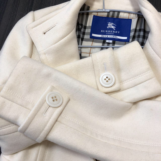 BURBERRY BLUE LABEL(バーバリーブルーレーベル)のバーバリーブルーレーベルコート レディースのジャケット/アウター(ロングコート)の商品写真