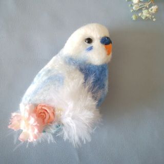 羊毛フェルト　セキセイインコブローチ　男の子(コサージュ/ブローチ)