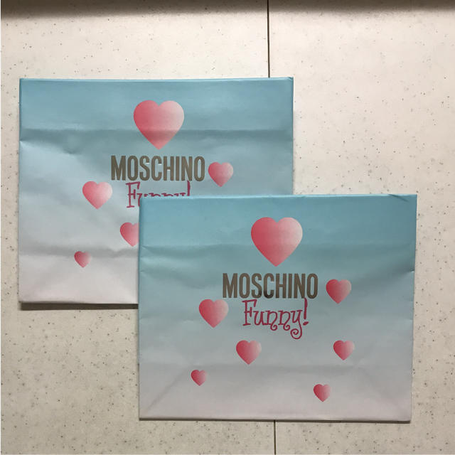 MOSCHINO(モスキーノ)のモスキーノ 紙袋 レディースのバッグ(ショップ袋)の商品写真