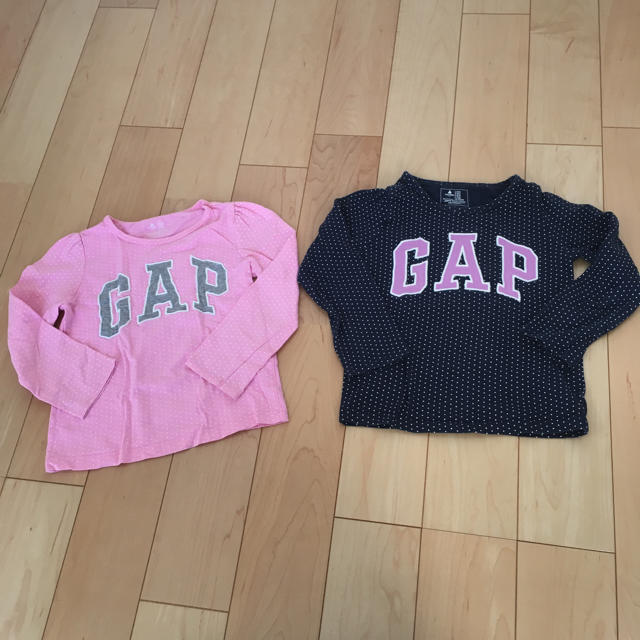 GAP(ギャップ)のGAP ロンT 長袖 110 2枚セット  キッズ/ベビー/マタニティのキッズ服女の子用(90cm~)(Tシャツ/カットソー)の商品写真