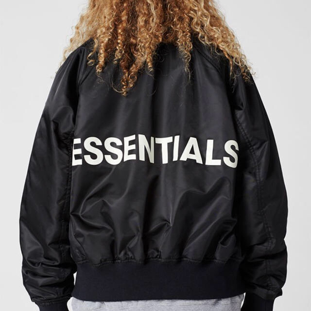 Mサイズ Essentials Raglan Bomber Jacket