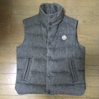 モンクレール(MONCLER)の【美品】国内正規品 モンクレール BEAMS別注  限定ウールTIB「0」グレー(ダウンベスト)