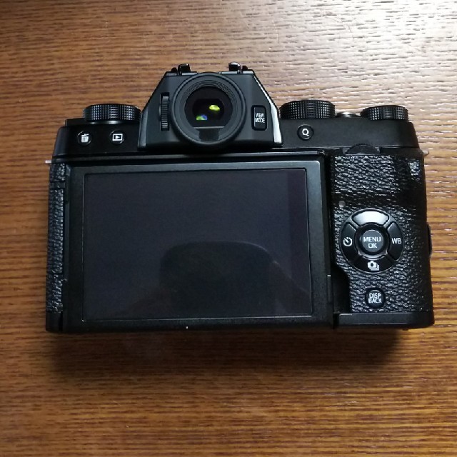 富士フイルム X-T100 ボディのみ 富士フイルム X-T100 ボディのみ