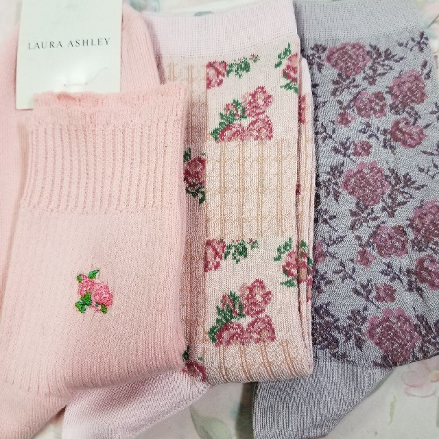 LAURA ASHLEY(ローラアシュレイ)のローラアシュレイ くつ下5足組 レディースのレッグウェア(ソックス)の商品写真