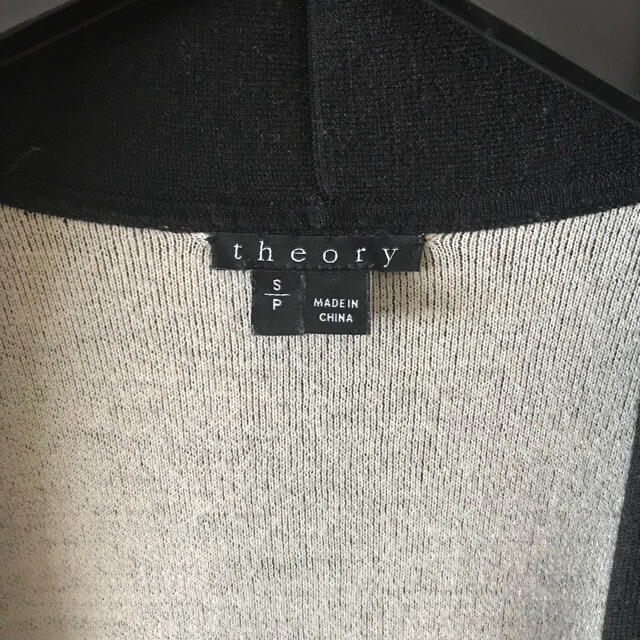 theory(セオリー)の専用 セオリー ニットコート レディースのジャケット/アウター(ロングコート)の商品写真