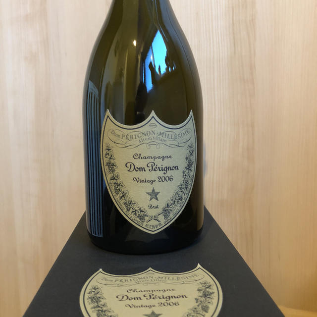 Dom Pérignon(ドンペリニヨン)のドンペリニョン 食品/飲料/酒の酒(シャンパン/スパークリングワイン)の商品写真