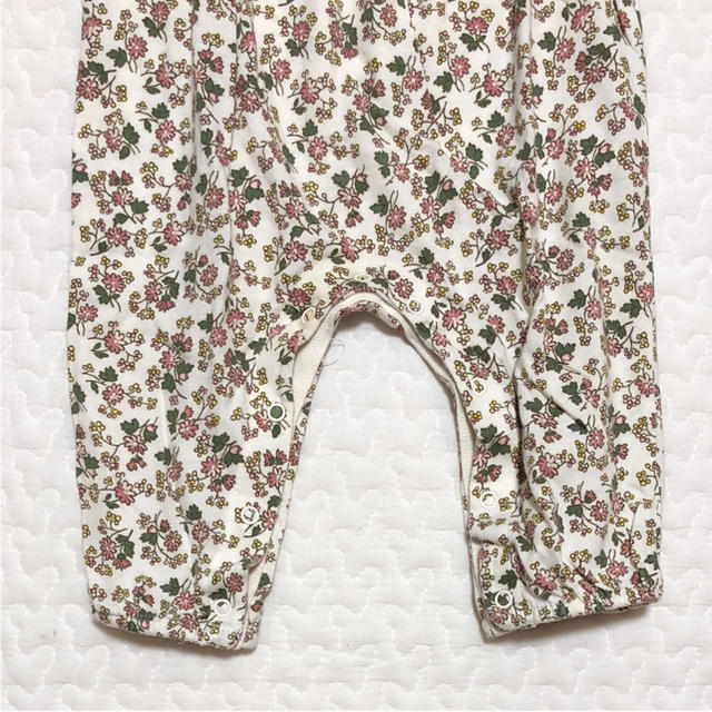 babyGAP(ベビーギャップ)のbaby Gap  小花柄カバーオール キッズ/ベビー/マタニティのベビー服(~85cm)(カバーオール)の商品写真