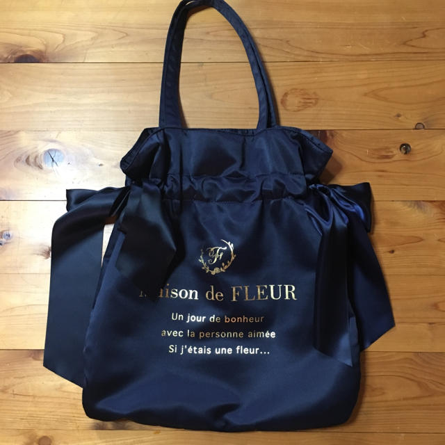 Maison de FLEUR(メゾンドフルール)のダブルリボントートバック メンズのバッグ(トートバッグ)の商品写真