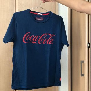 ジーユー(GU)のコカコーラTシャツ(Tシャツ(半袖/袖なし))