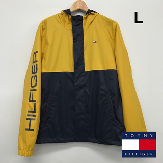 トミーヒルフィガー(TOMMY HILFIGER)の【L】トミーヒルフィガー ウインドブレーカー 黄 紺 新品 180510(ナイロンジャケット)