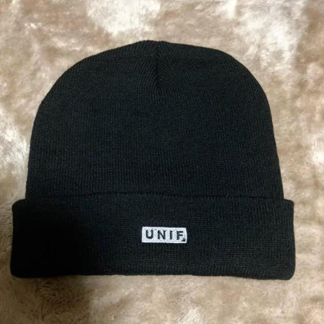 UNIF(ユニフ)の《入手困難品》UNIF ユニフ Play Beanie ニットキャップ 黒 レディースの帽子(ニット帽/ビーニー)の商品写真