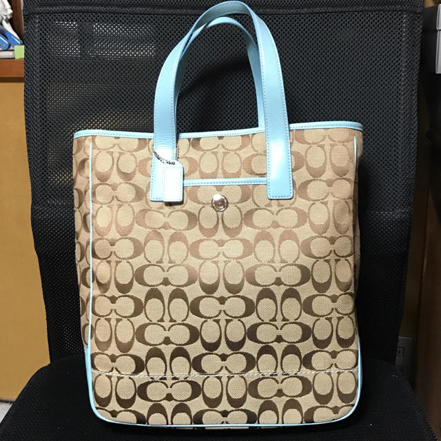 COACH コーチ ハンドバッグ シグネチャー柄