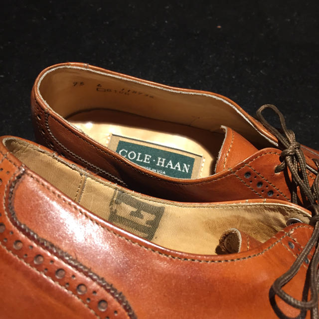 Cole Haan(コールハーン)の美品❗️《COLE HAAN》キャップトゥメダリオン75 メンズの靴/シューズ(ドレス/ビジネス)の商品写真