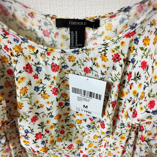 FOREVER 21(フォーエバートゥエンティーワン)の花柄ミニワンピ レディースのワンピース(ミニワンピース)の商品写真