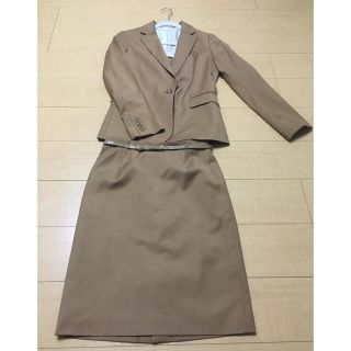 スーツカンパニー(THE SUIT COMPANY)のサイズ40 ベージュスカートスーツ(スーツ)