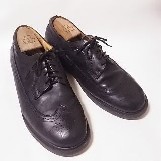 ドクターマーチン(Dr.Martens)の
絶対王道モデル!ドクターマーチン高級大人のウィングチップシューズ短靴黒


(ドレス/ビジネス)