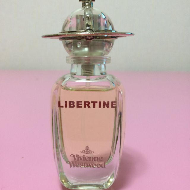 Vivienne Westwood(ヴィヴィアンウエストウッド)のvivienne★リバティン30ml コスメ/美容の香水(香水(女性用))の商品写真